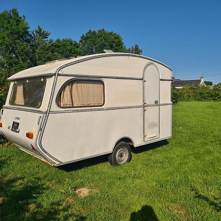 Camping A La Ferme - Hebergements Insolites Cerisy-la-Foret Buitenkant foto