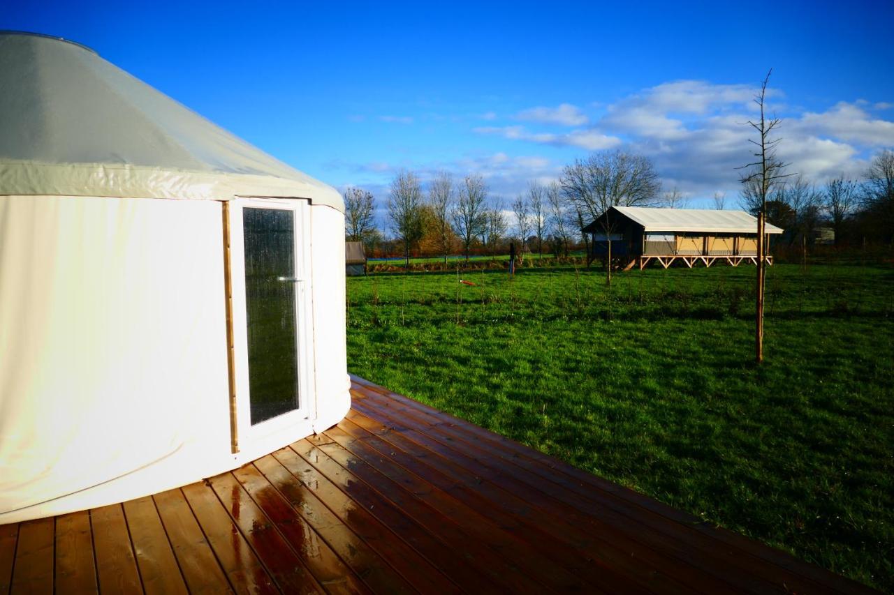 Camping A La Ferme - Hebergements Insolites Cerisy-la-Foret Buitenkant foto