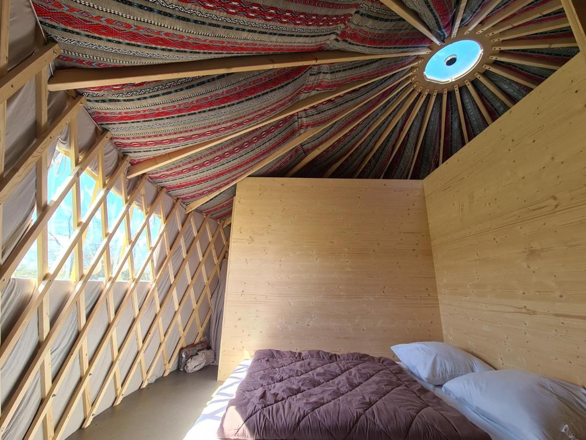 Camping A La Ferme - Hebergements Insolites Cerisy-la-Foret Buitenkant foto