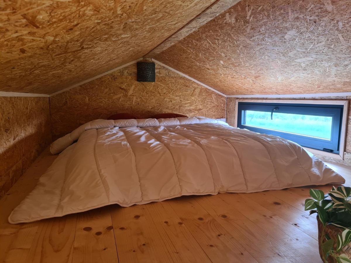 Camping A La Ferme - Hebergements Insolites Cerisy-la-Foret Buitenkant foto