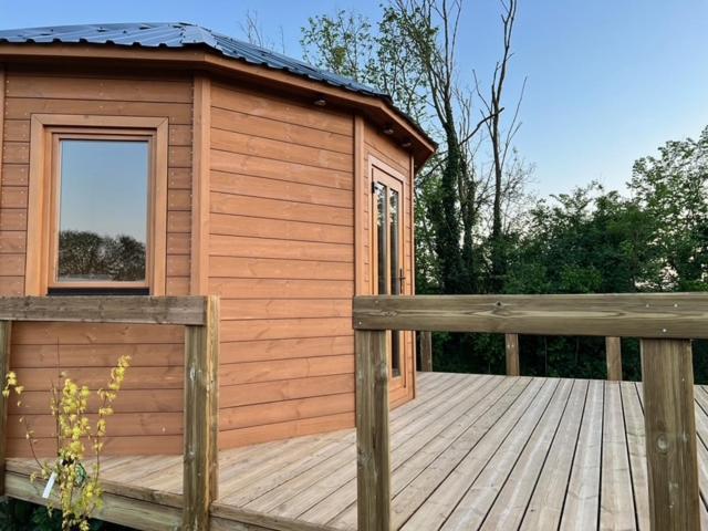 Camping A La Ferme - Hebergements Insolites Cerisy-la-Foret Buitenkant foto